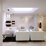 Abbot Hotel 4*