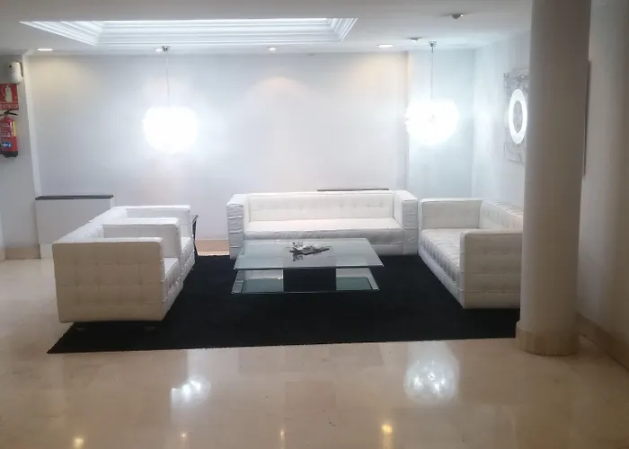 Abbot Hotel 4*