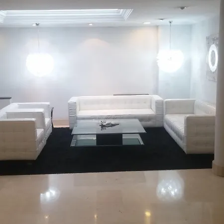 Abbot Hotell 4*