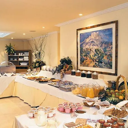Abbot Hotell